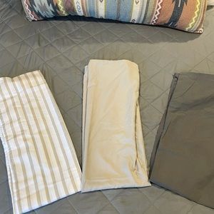 Body pillow covers